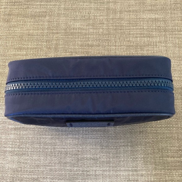 Gucci nylon cosmetic bag - Picture 2 of 6